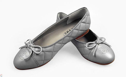 ..~احذية فلات بسيطة وخفيفة.جديد Prada 2014تشكيلة جديده من شنط و