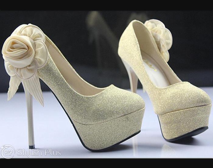 للعروسهأحذية وبورتيفيهات للعروسأحذية فلات بألوان مميزةاجمل اكسسوارات شعر للعروساجمل تيجان