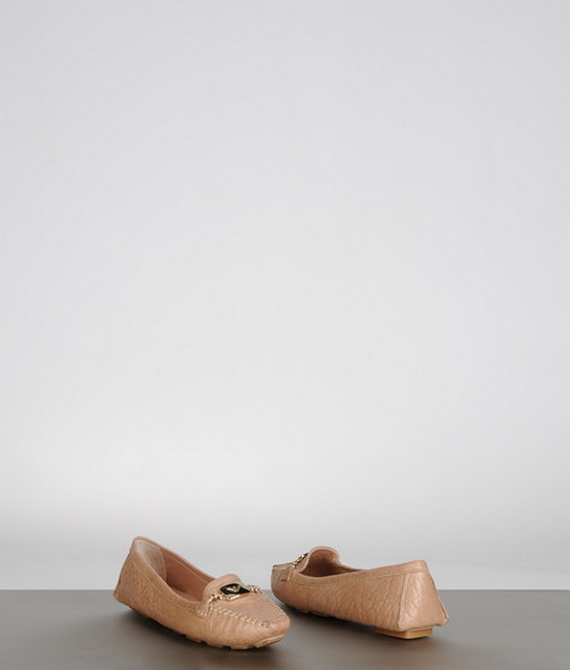 \/ صيف 2013أحذية أكسفورد الزهرية للنساءأرماني للسيدات أحلى أحذيةأحذية فلات