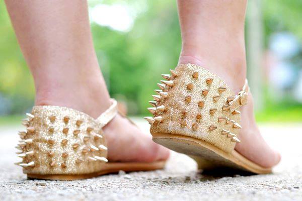      Shoe Avenue   accessorize