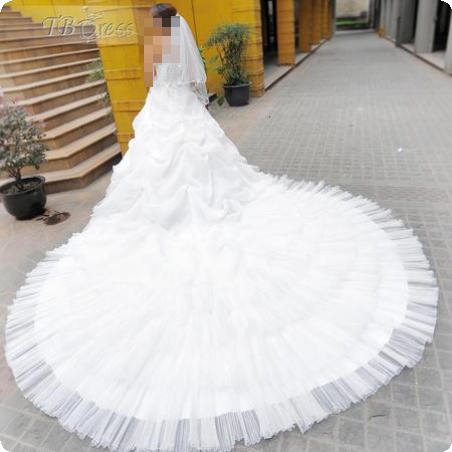 لمن تعشق الجمالفساتين زفاف لأميره الزفاففساتين زفاف كلاسيكية للأميراتموديلات جديدة
