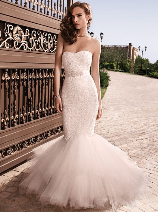 لـ ريم اكرا- شتاء 2013فساتين زفاف للعروس الرومانسيةفساتين السهرات وفساتين
