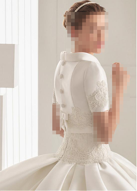 المميزةاحدث التصاميم لفساتين الزفافالبساطة عنوان العروس أجمل الفساتين احدث تصاميم