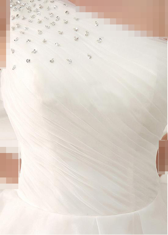 فستان زفافكاحدث التصاميم لمحبات المنفوش الراقياحدث التصاميم لفساتين الزفافمناكير رقيق